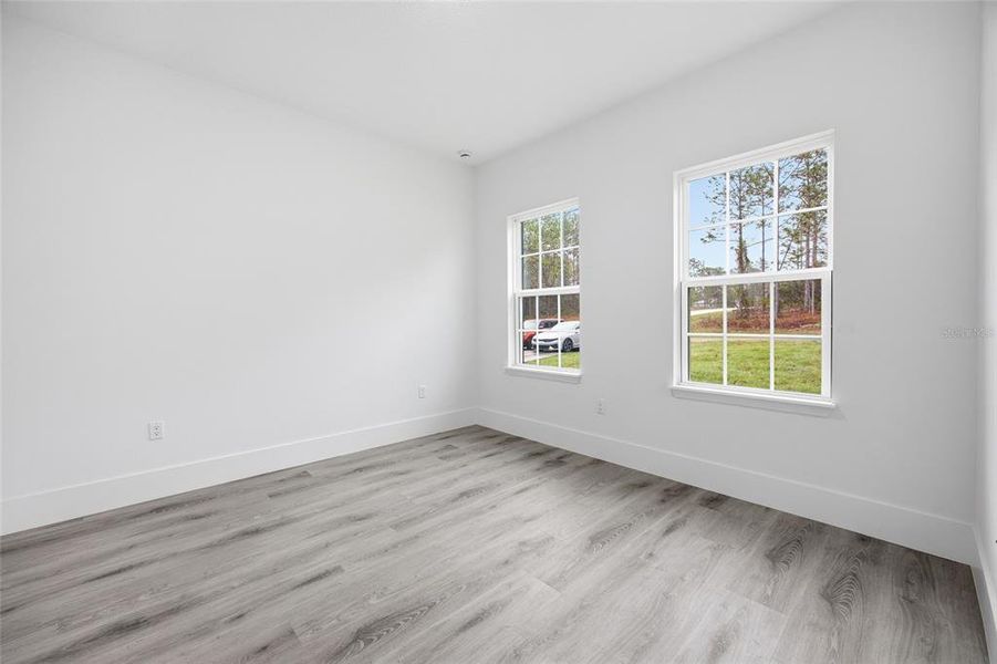 Spacious, unfurnished interior of a new home in , Citrus Springs (Image 21).