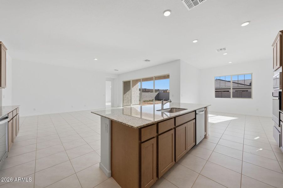 PHX_LasVentanas_Lot 2017_Garnet_18363_Ki PHX_LasVentanas_Lot 2017_Garnet_18363_Ki