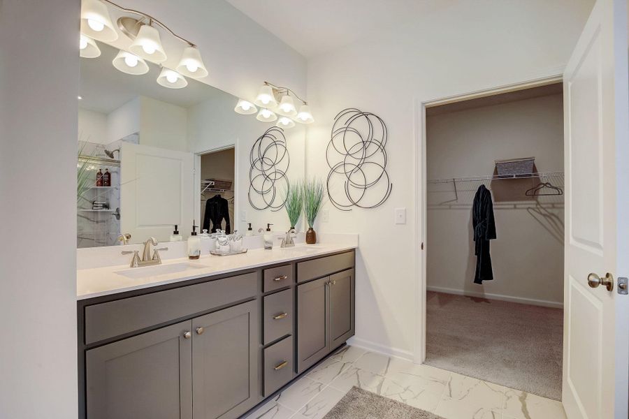 39-web-or-mls-Gatwick Dr-037 39-web-or-mls-Gatwick Dr-037