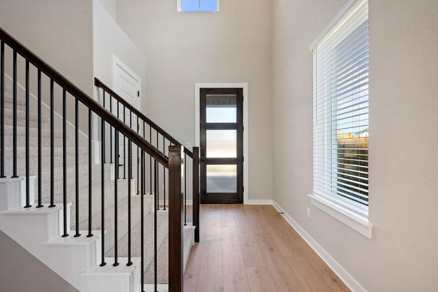 Spacious, unfurnished interior of a new home in Heritage, Dripping Springs (Image 36).