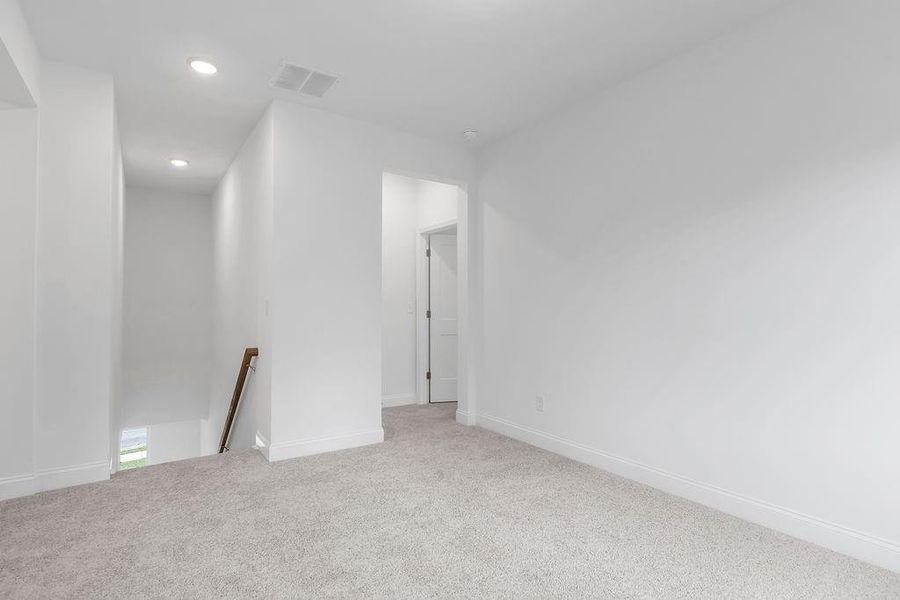 Spacious, unfurnished interior of a new home in Maddox Landing, Hoschton (Image 33).