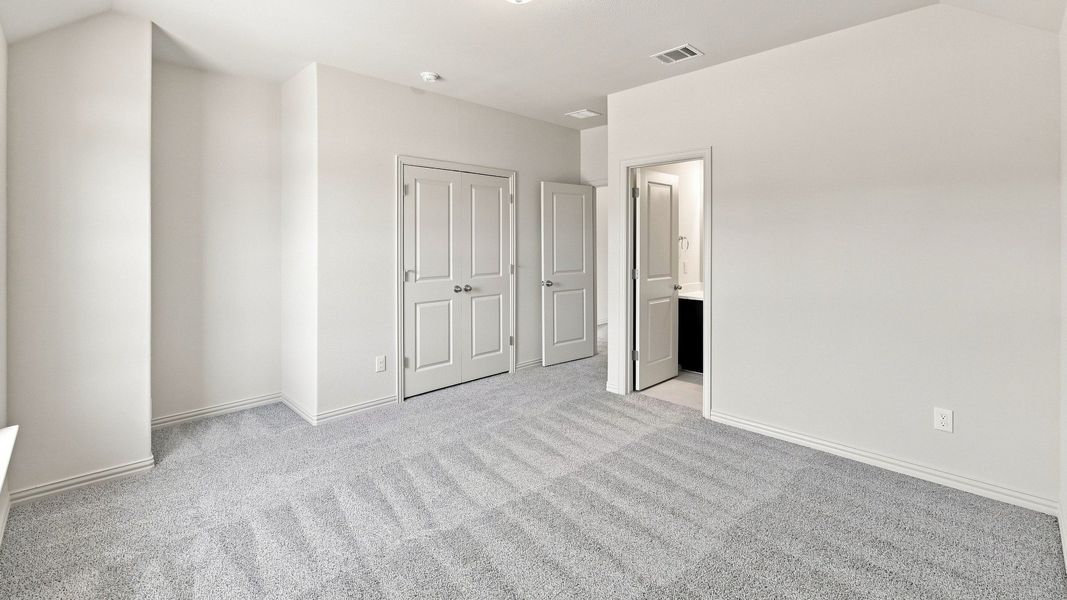 Furnished interior view inside a new home in Taylor Estates, Corinth (Image 10).