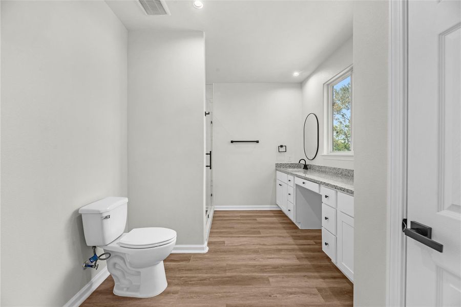 Furnished interior view inside a new home in , Alvin (Image 8). Furnished interior view inside a new home in , Alvin (Image 8).