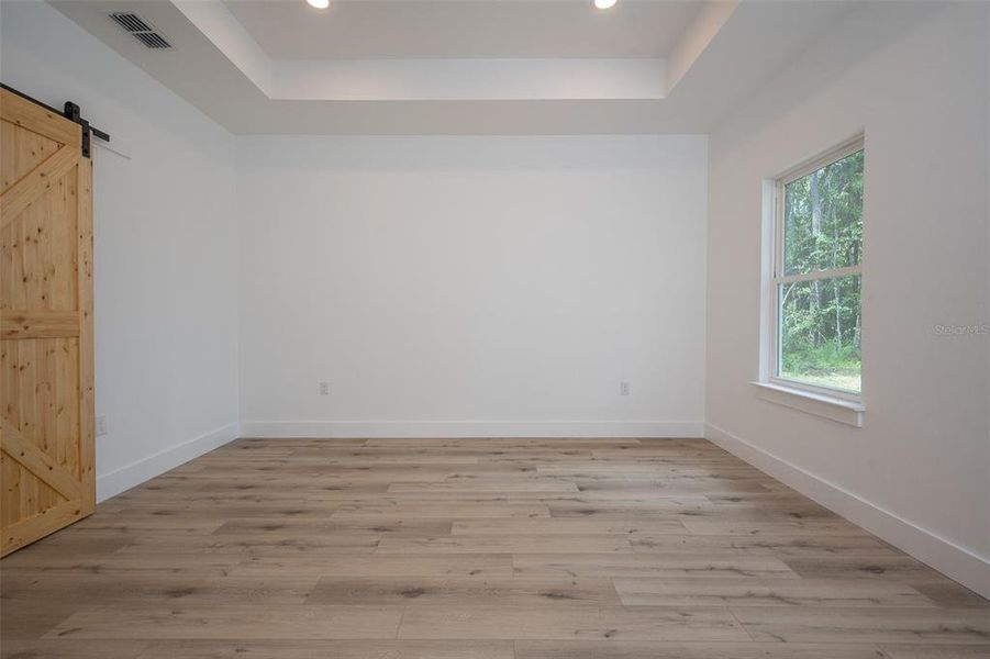 Spacious, unfurnished interior of a new home in , Micanopy (Image 26).