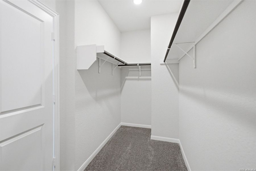 Spacious, unfurnished interior of a new home in Hickory Ridge, Elmendorf (Image 15).