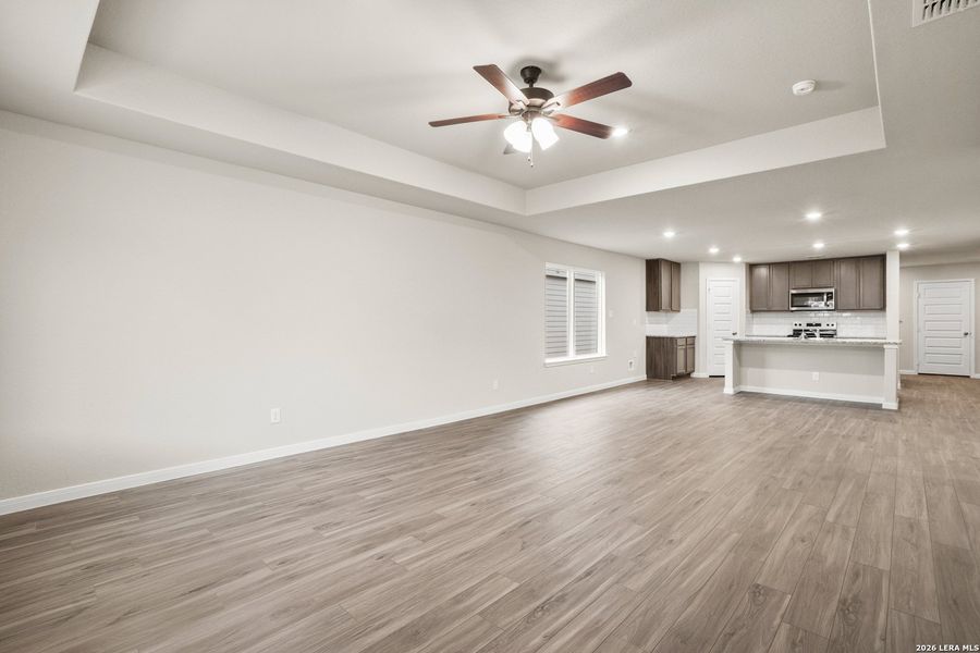 Spacious, unfurnished interior of a new home in Swenson Heights, Seguin (Image 19).