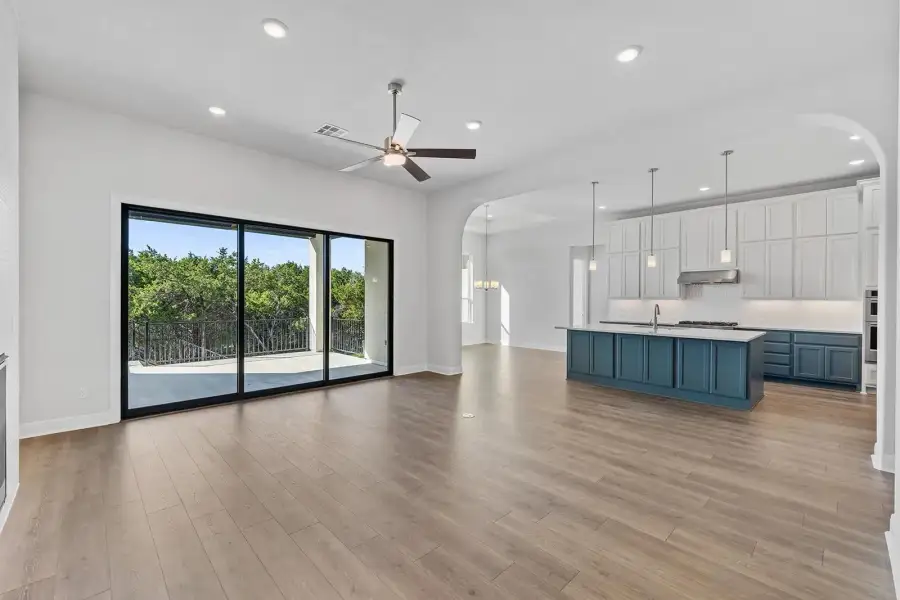 Colinas A Family room