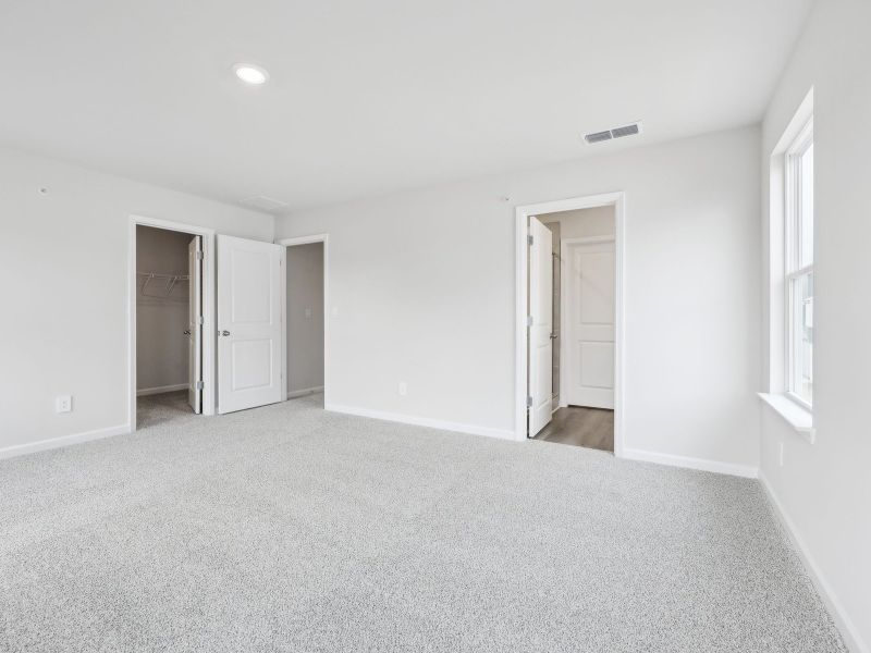 Spacious, unfurnished interior of a new home in Brooks Lake, Loganville (Image 17). Spacious, unfurnished interior of a new home in Brooks Lake, Loganville (Image 17).