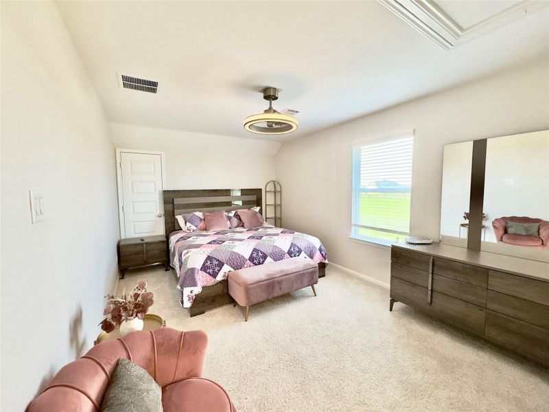 Furnished interior view inside a new home in Lakeview, Waller (Image 30).