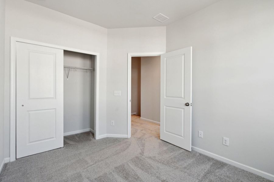 Spacious, unfurnished interior of a new home in Nexton, Summerville (Image 27).