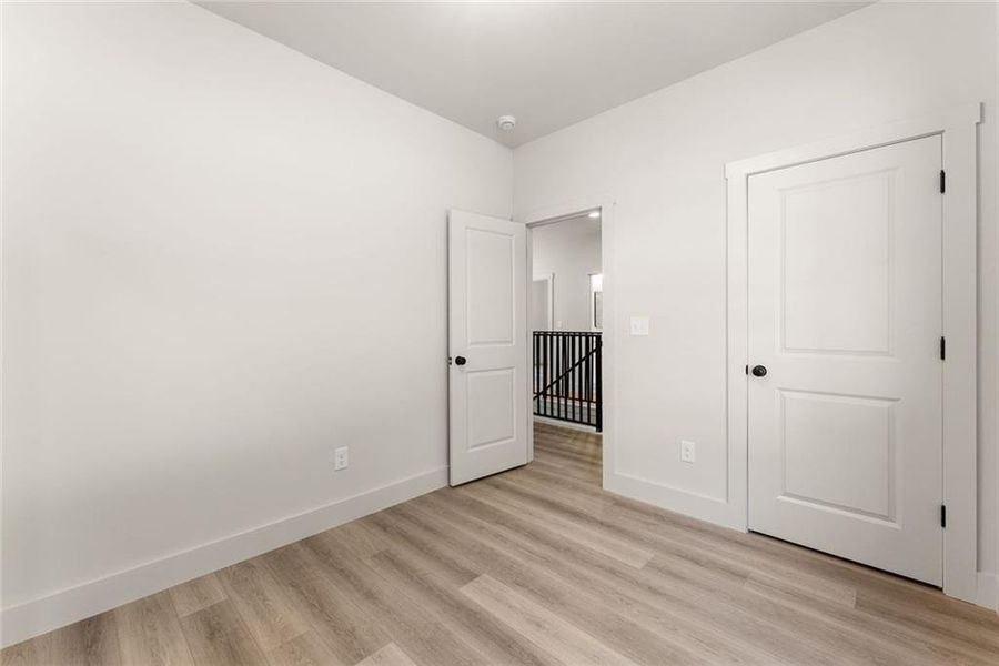 Spacious, unfurnished interior of a new home in , Gainesville (Image 32).