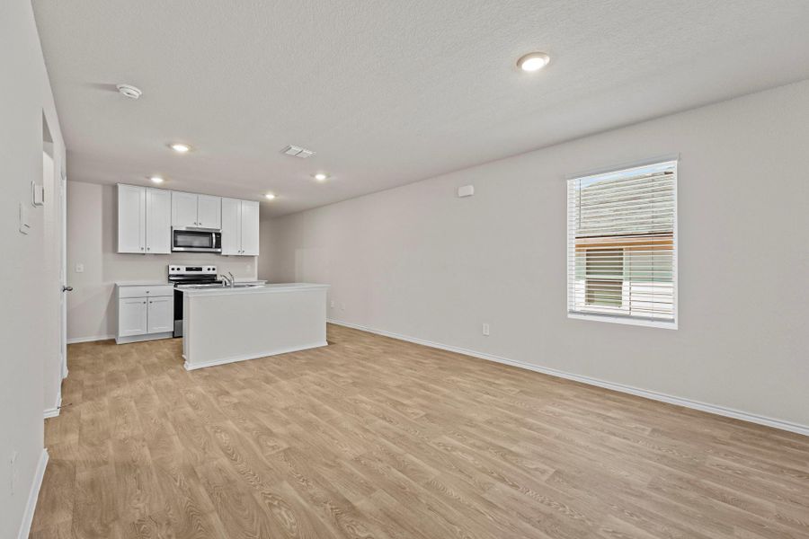 Spacious, unfurnished interior of a new home in Ladera, Luling (Image 19). Spacious, unfurnished interior of a new home in Ladera, Luling (Image 19).
