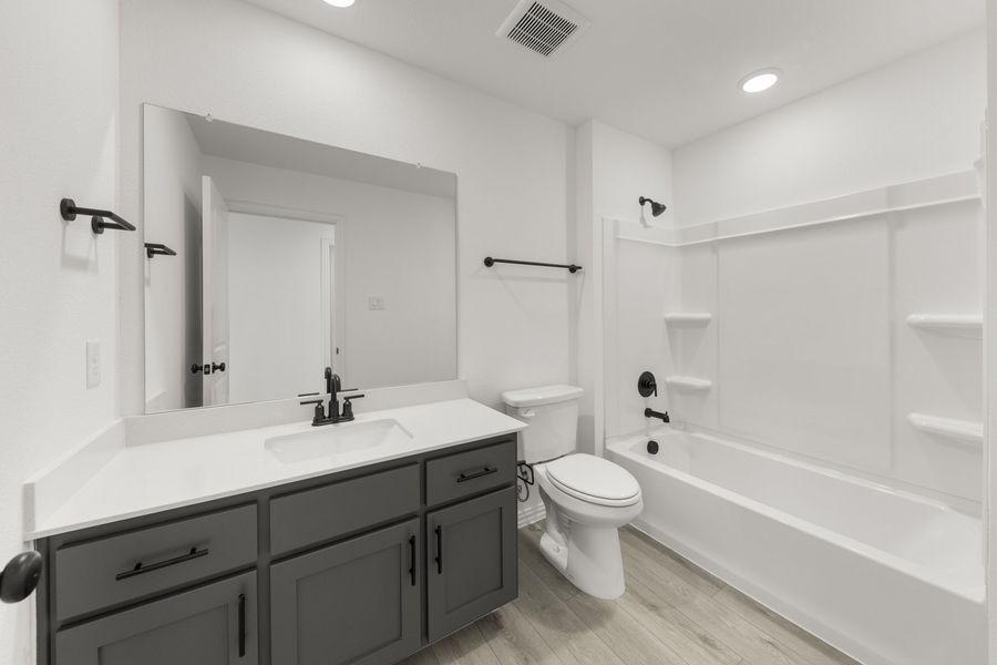 Dakota Home Plan by Ashton Woods