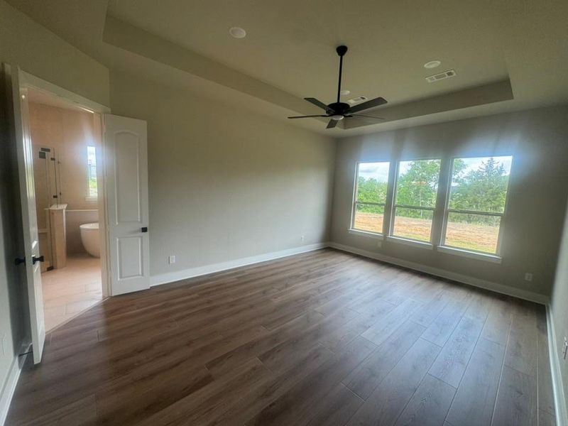 Spacious, unfurnished interior of a new home in Creekview Addition, Van Alstyne (Image 14).