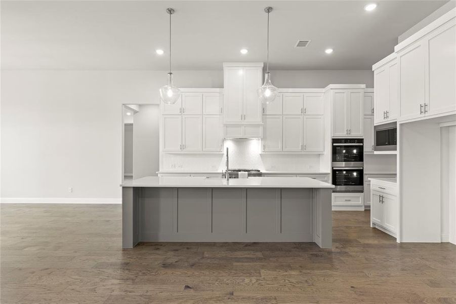 11. 1531 Fairmont - Kitchen 11. 1531 Fairmont - Kitchen