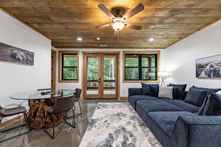 Furnished interior view inside a new home in , McCaysville (Image 9).