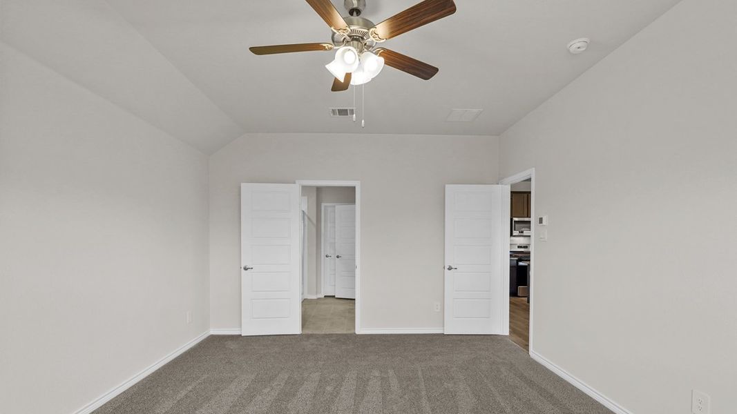 Spacious, unfurnished interior of a new home in Trailstone, Caddo Mills (Image 21). Spacious, unfurnished interior of a new home in Trailstone, Caddo Mills (Image 21).