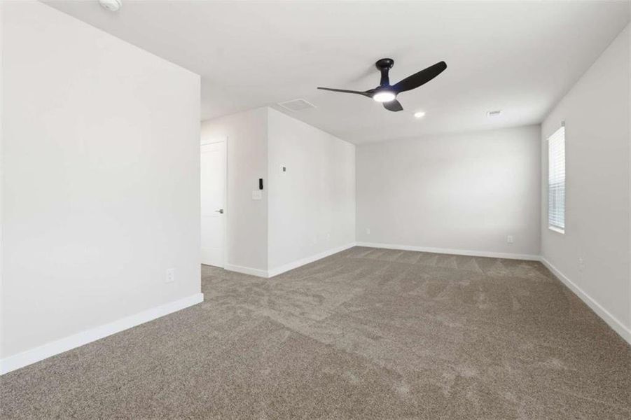 Spacious, unfurnished interior of a new home in The Enclave at Stonewall Station, Union City (Image 26).