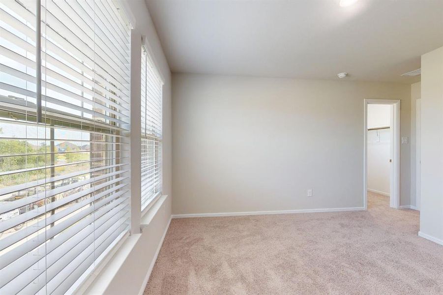 Spacious, unfurnished interior of a new home in Prairie Ridge at Goodland, Venus (Image 27).
