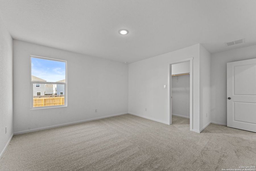 Spacious, unfurnished interior of a new home in , New Braunfels (Image 14).