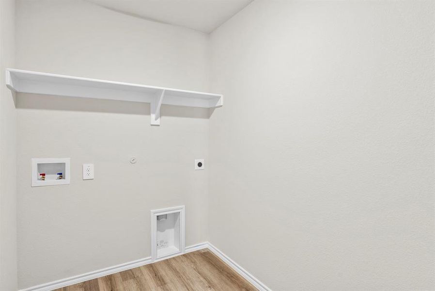 Spacious, unfurnished interior of a new home in Sunnycreek, Crowley (Image 22).