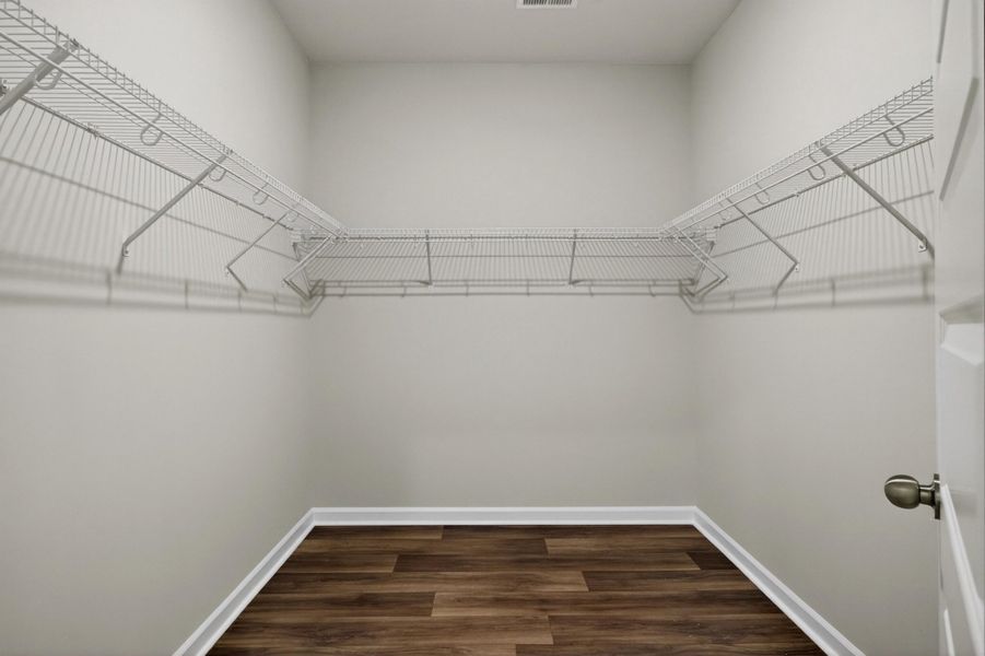 Spacious, unfurnished interior of a new home in Lindera Preserve at Cane Bay Plantation, Summerville (Image 18). Spacious, unfurnished interior of a new home in Lindera Preserve at Cane Bay Plantation, Summerville (Image 18).
