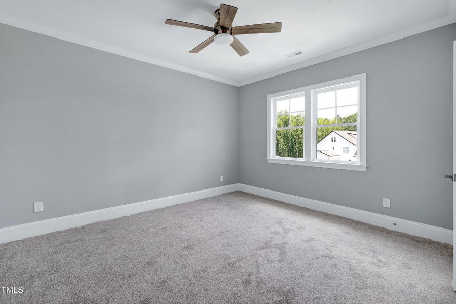 22 - bed 3 22 - bed 3