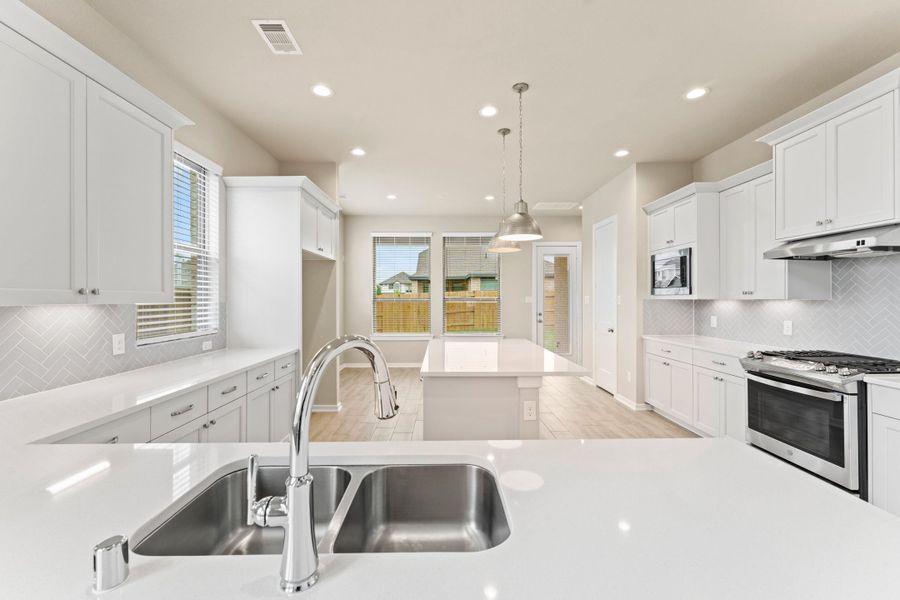 Furnished interior view inside a new home in The Woodlands Hills, Willis (Image 10). Furnished interior view inside a new home in The Woodlands Hills, Willis (Image 10).