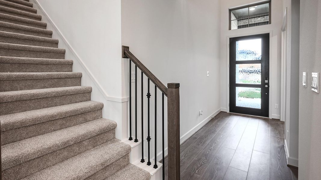 Spacious, unfurnished interior of a new home in Crosswinds 50', Kyle (Image 13).