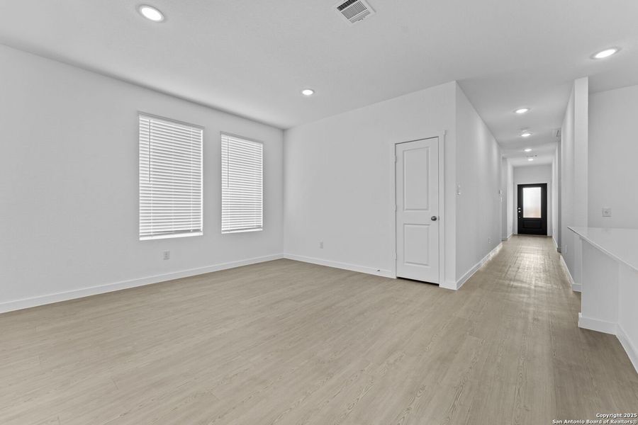 Spacious, unfurnished interior of a new home in Hidden Trails: Coastline Collection, Bulverde (Image 23). Spacious, unfurnished interior of a new home in Hidden Trails: Coastline Collection, Bulverde (Image 23).