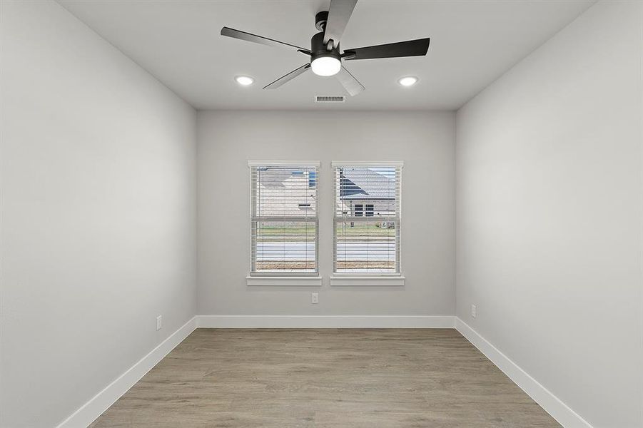 05. 2364 Bell - Study 05. 2364 Bell - Study