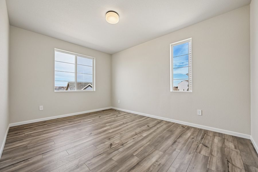 Spacious, unfurnished interior of a new home in The Aurora Highlands, Aurora (Image 13).