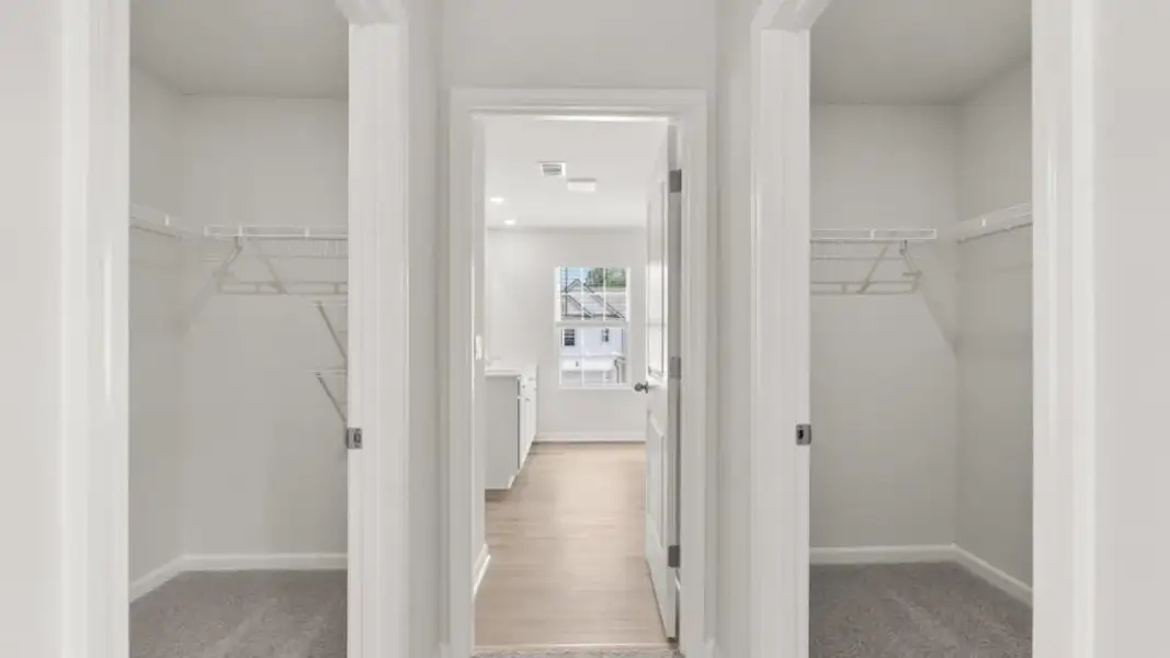 Spacious, unfurnished interior of a new home in Grandview at Lanier, Dawsonville (Image 28).