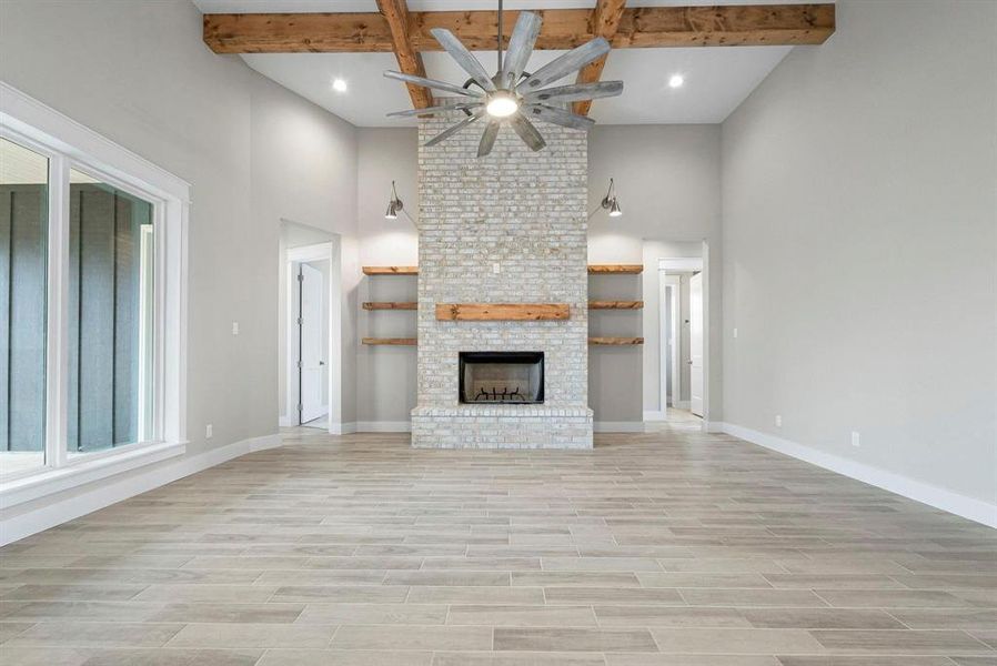 Spacious, unfurnished interior of a new home in , Weatherford (Image 33). Spacious, unfurnished interior of a new home in , Weatherford (Image 33).