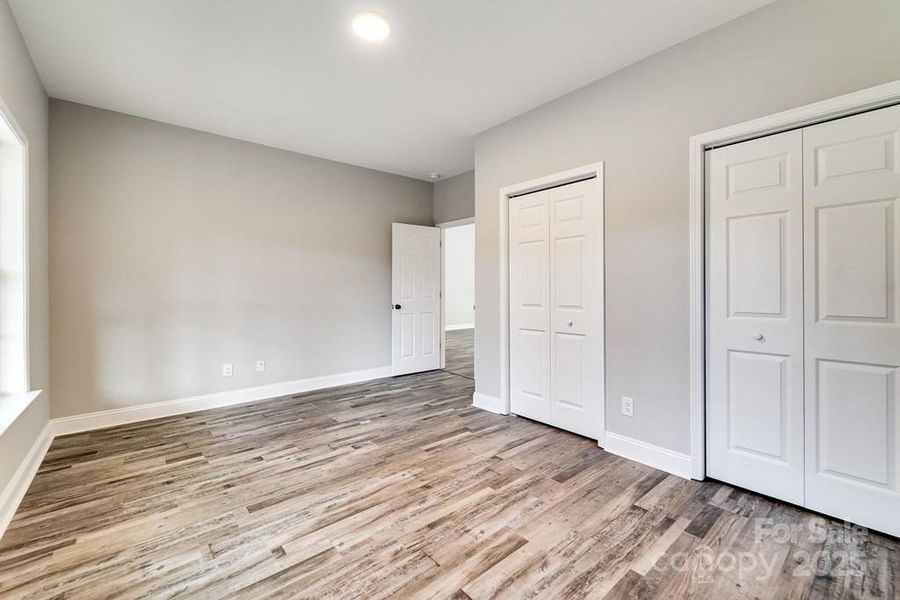Spacious, unfurnished interior of a new home in , Whittier (Image 15).