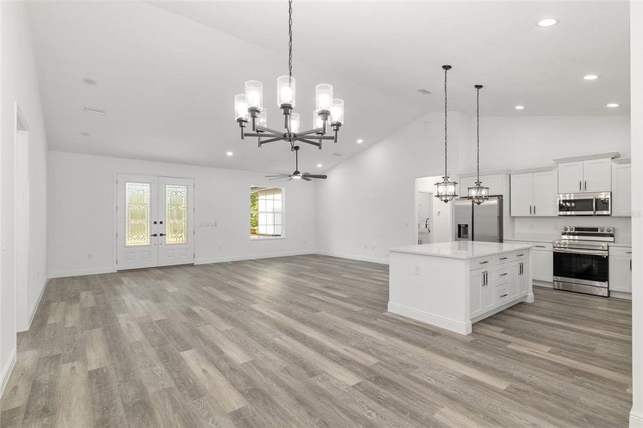 Spacious, unfurnished interior of a new home in , Dunnellon (Image 22).