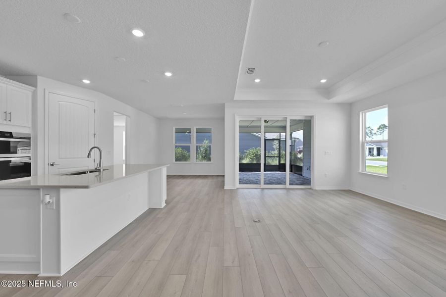 Spacious, unfurnished interior of a new home in Del Webb Nocatee, Ponte Vedra (Image 17).