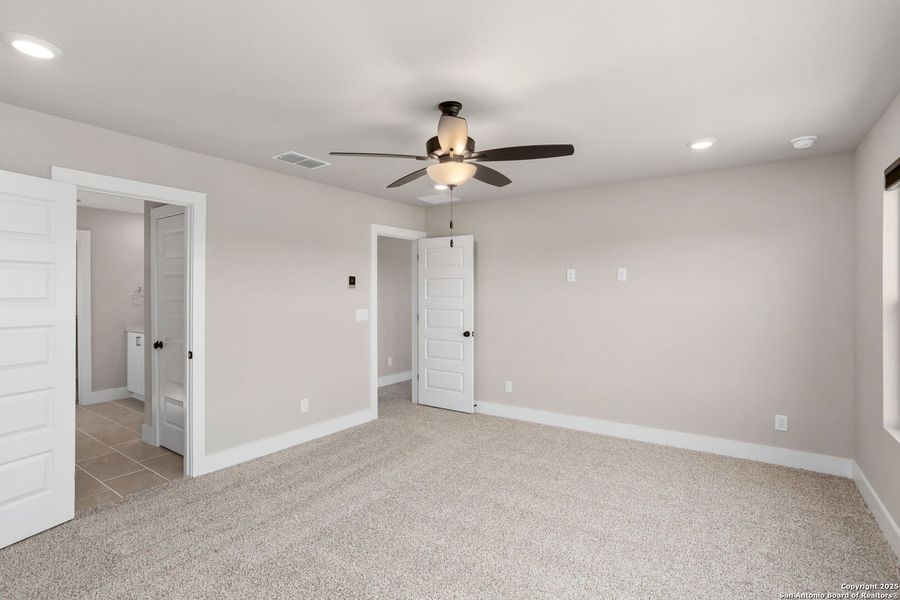 Spacious, unfurnished interior of a new home in Skybrooke, Live Oak (Image 27).