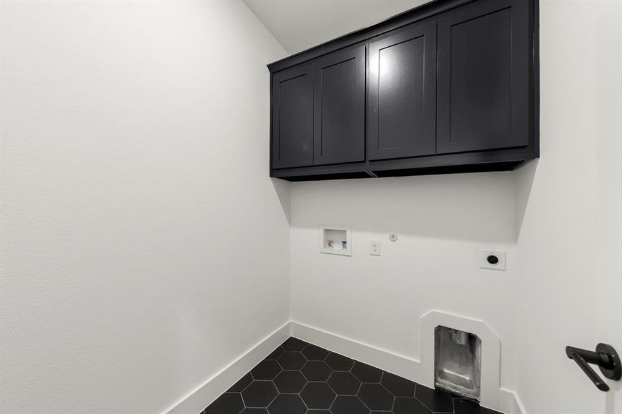 09. 1708 Possum - Utility 09. 1708 Possum - Utility