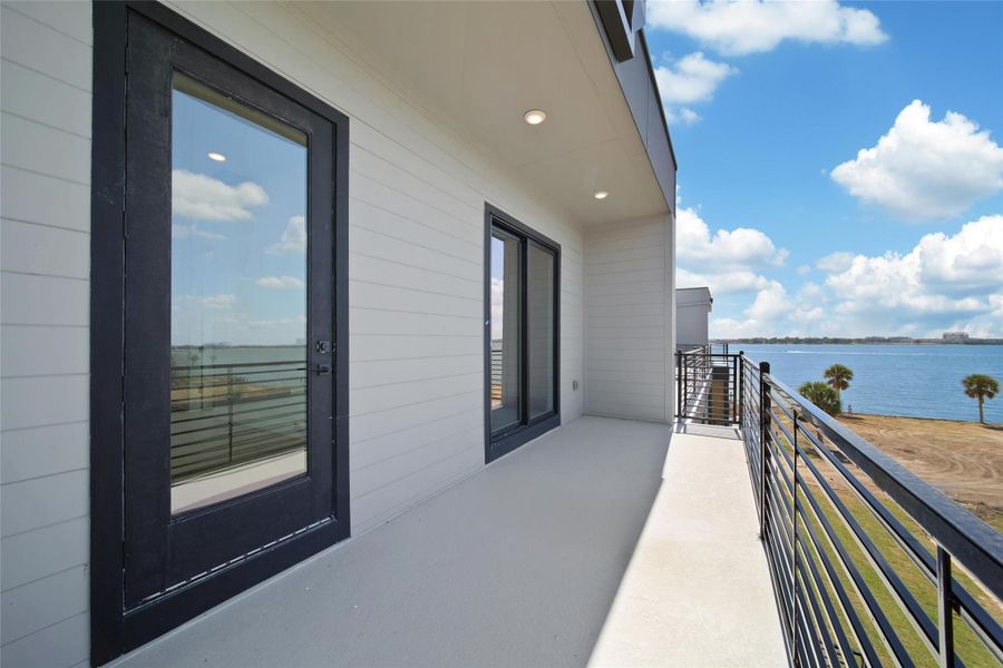 Exterior details and patio area of a home in Lago Pointe, Seabrook (Image 19). Exterior details and patio area of a home in Lago Pointe, Seabrook (Image 19).