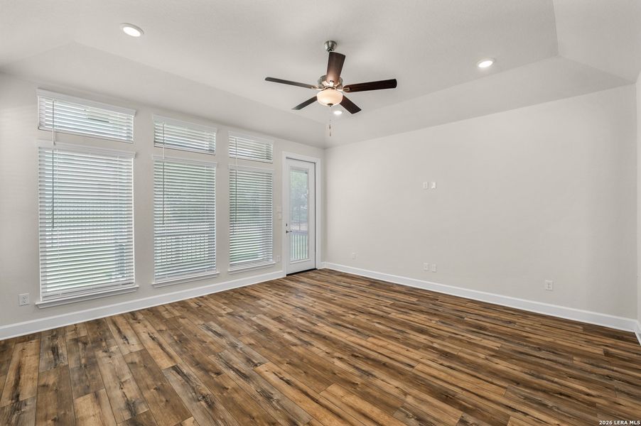 Spacious, unfurnished interior of a new home in Ventana, Bulverde (Image 19). Spacious, unfurnished interior of a new home in Ventana, Bulverde (Image 19).