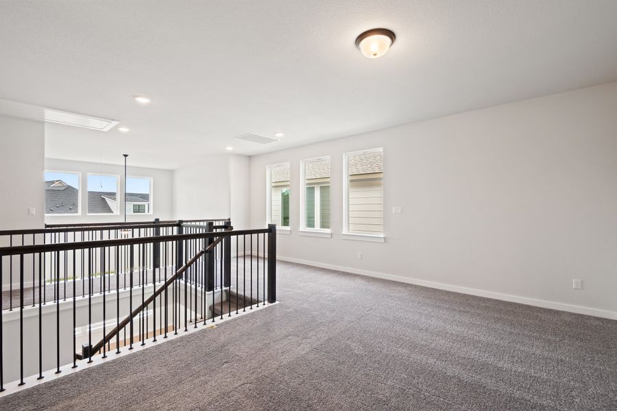 Spacious, unfurnished interior of a new home in Lariat, Liberty Hill (Image 46).