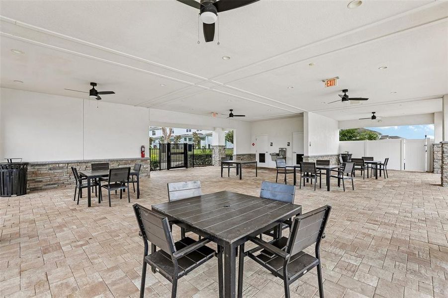 Community amenities in Belle Haven, Davenport (Image 23).