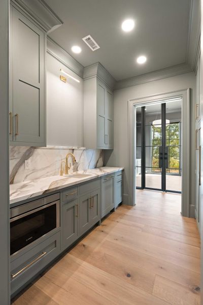 Furnished interior view inside a new home in , Ravenel (Image 6).