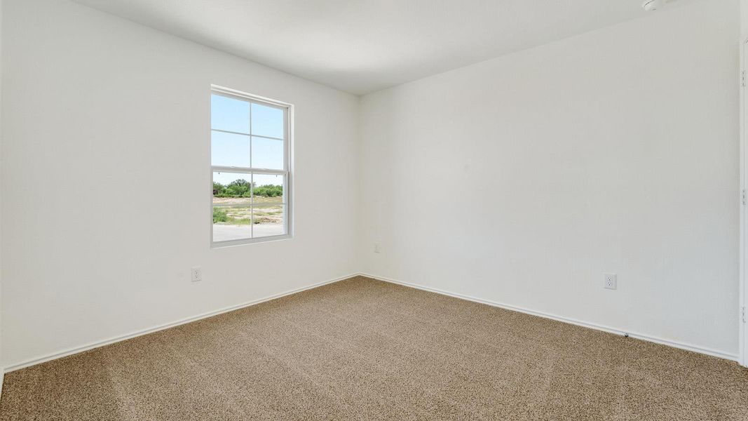 Spacious, unfurnished interior of a new home in Durango, Mustang Ridge (Image 19).