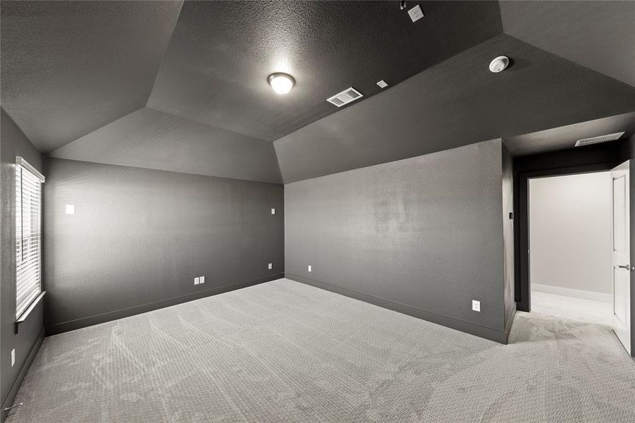 Spacious, unfurnished interior of a new home in Villages of Creekwood, Frisco (Image 18). Spacious, unfurnished interior of a new home in Villages of Creekwood, Frisco (Image 18).