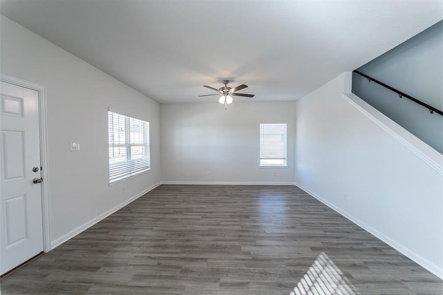 Spacious, unfurnished interior of a new home in La Terra, Celina (Image 16).