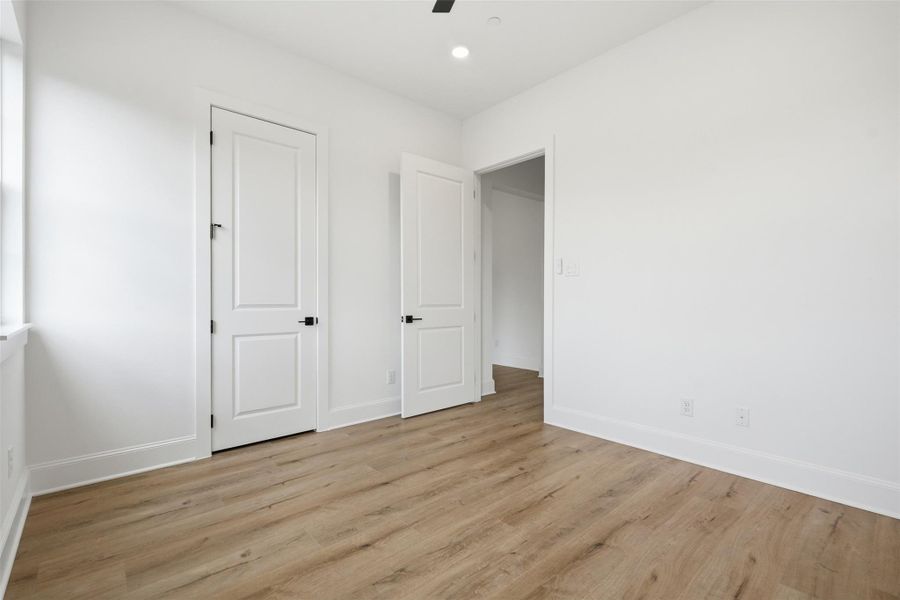 Spacious, unfurnished interior of a new home in , Houston (Image 20).