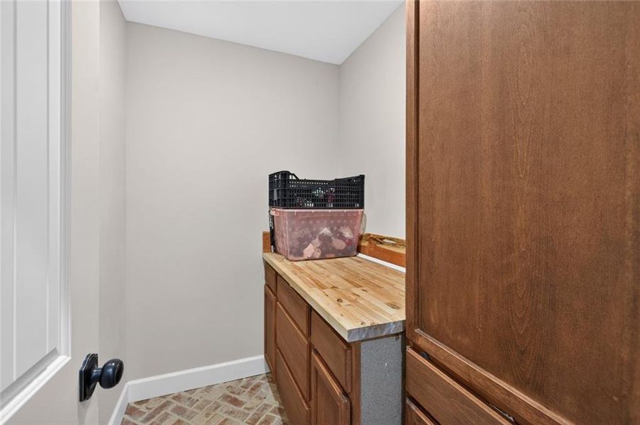 Image 68 of a home in .