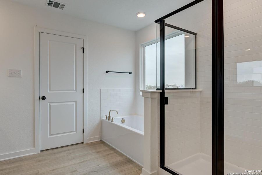 Furnished interior view inside a new home in , Schertz (Image 11).